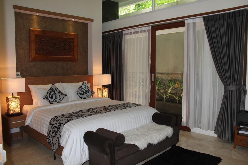 นาร์วิก วิลลา Villa ลอมบอก ภายนอก รูปภาพ