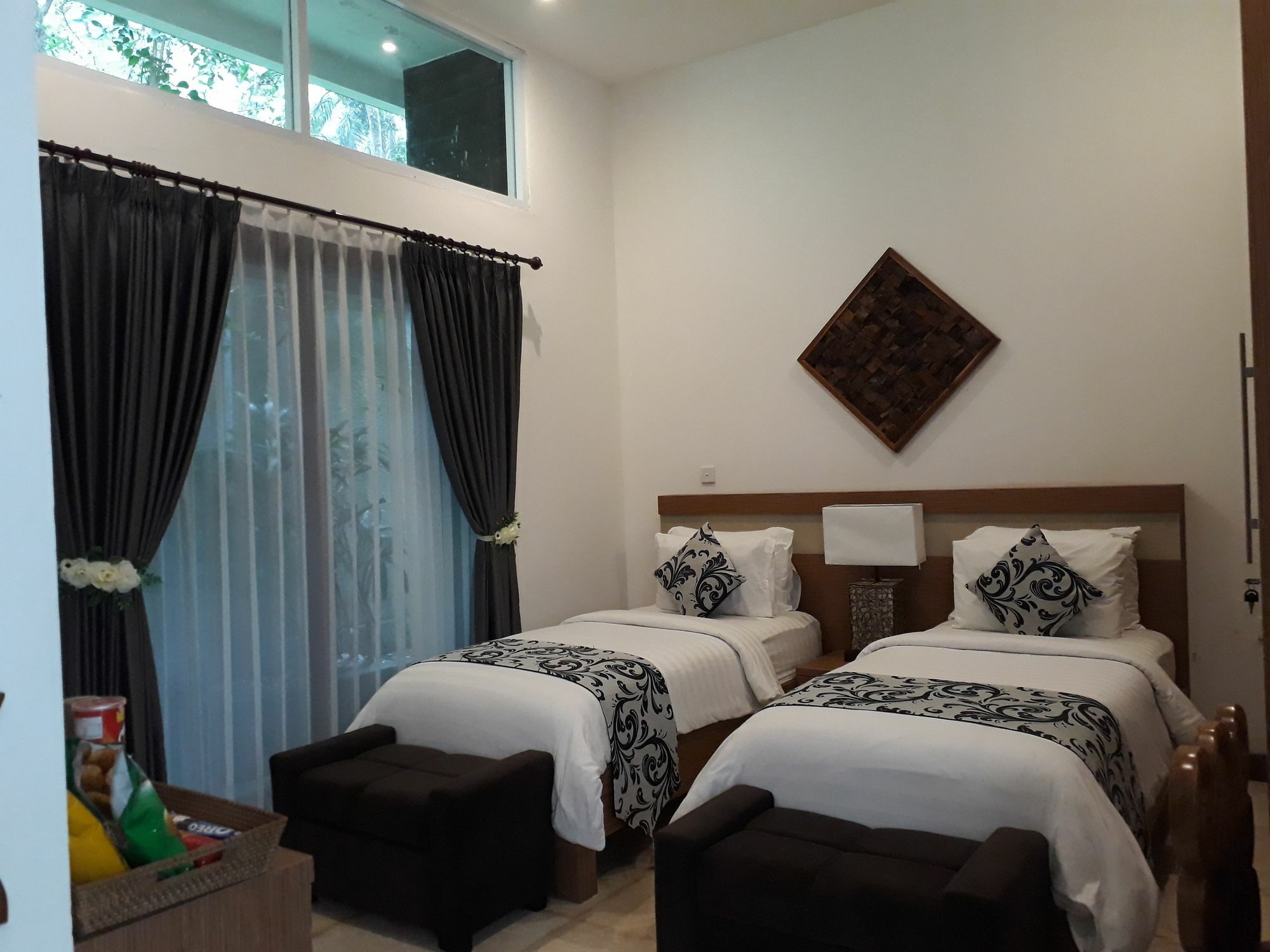 นาร์วิก วิลลา Villa ลอมบอก ภายนอก รูปภาพ